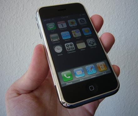 Обзор мобильного телефона Apple iPhone.