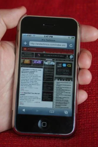 Обзор мобильного телефона Apple iPhone.