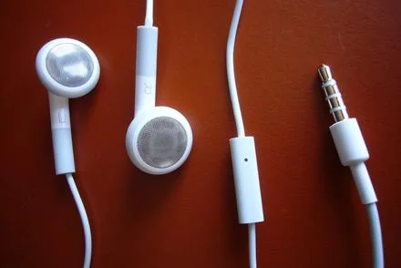 Обзор мобильного телефона Apple iPhone.