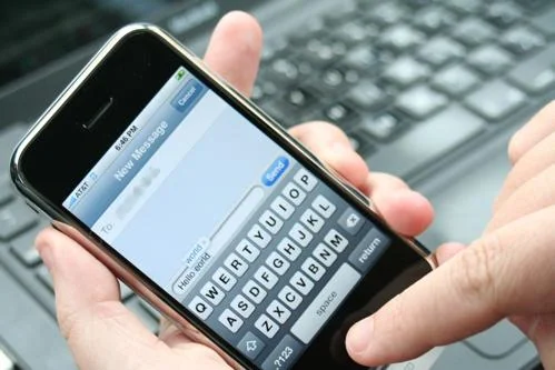 Обзор мобильного телефона Apple iPhone.