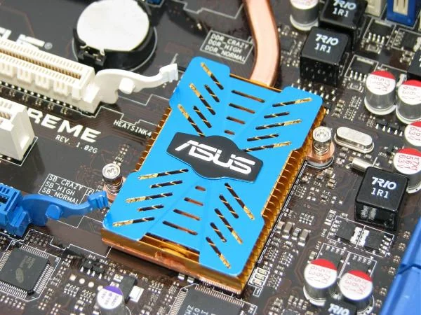 Обзор ASUS Striker II Extreme (nForce 790i Ultra SLI)