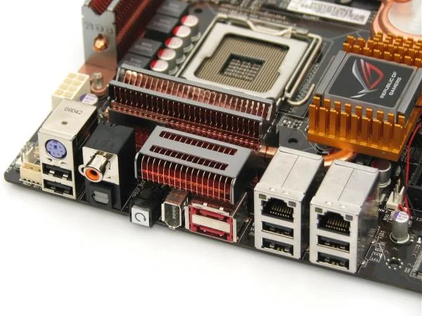 Обзор ASUS Striker II Extreme (nForce 790i Ultra SLI)