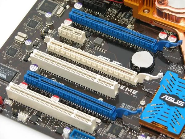 Обзор ASUS Striker II Extreme (nForce 790i Ultra SLI)
