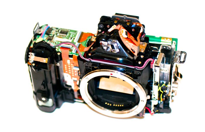 Автоматическая фотокамера производит растровые изображения размером 480 на 640 пикселей при этом 40